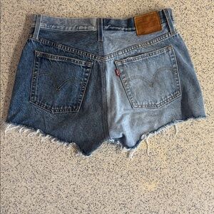 Levi’s 501 two tone button fly cut off blue denim shorts.Big E.Size 31
